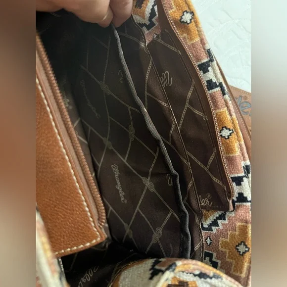 Wrangler Tan and Brown Geometric Tote - Picture 5 of 5